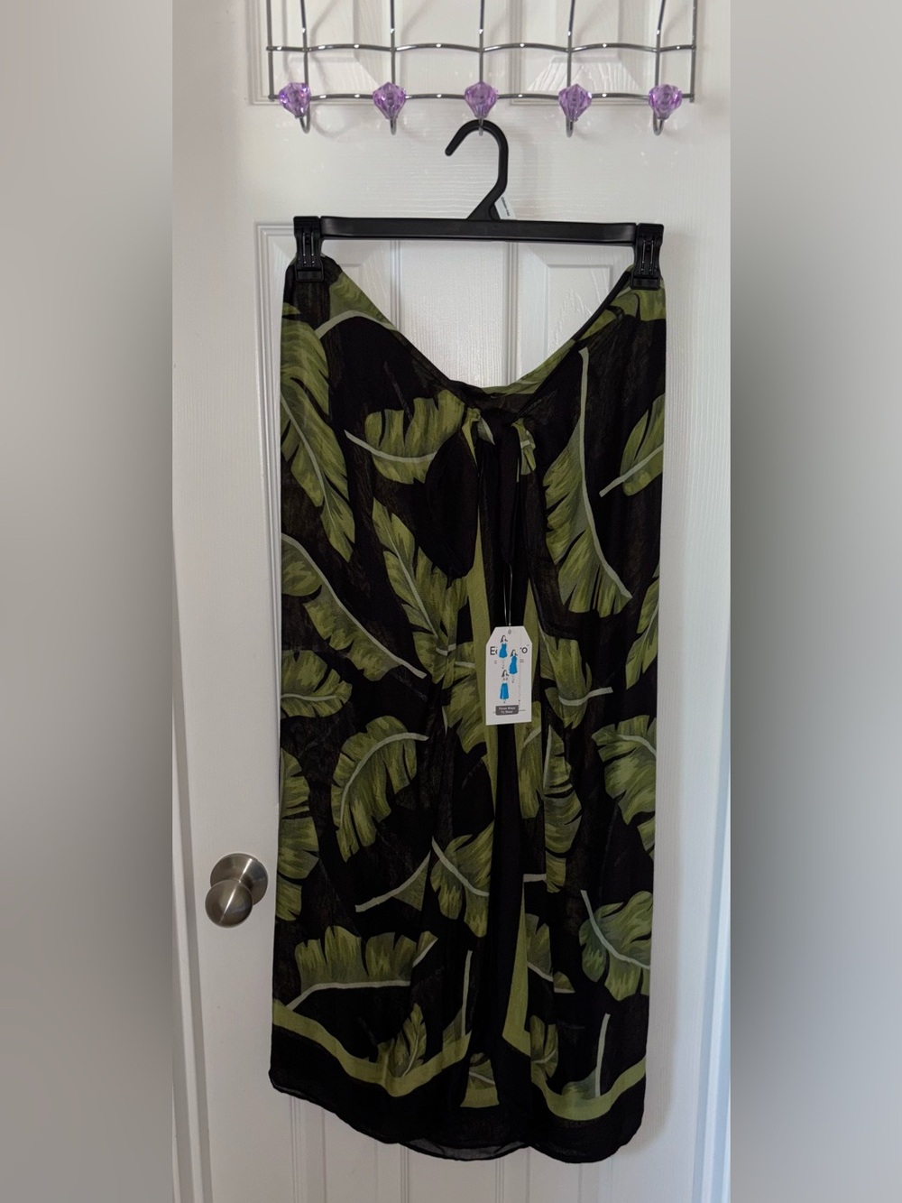 Black Large Parlor Palms Print Pareo